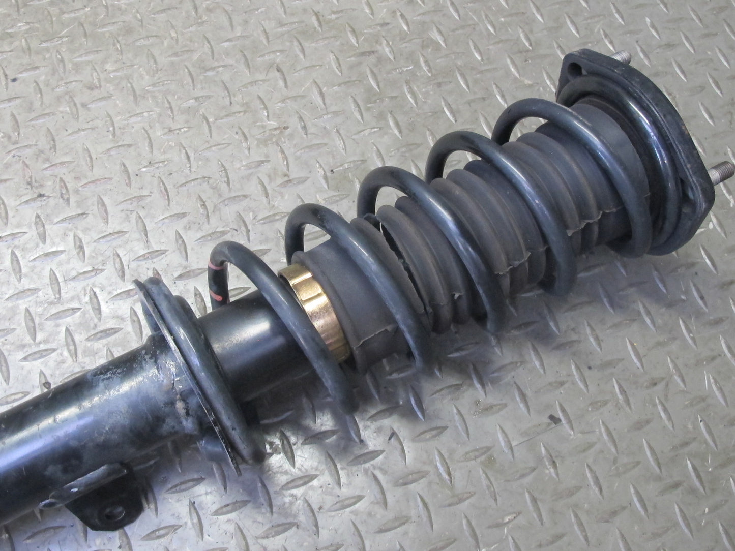 00-02 Toyota MR2 Spyder ZZW30L Set of 2 Rear Strut Shock Absorber OEM