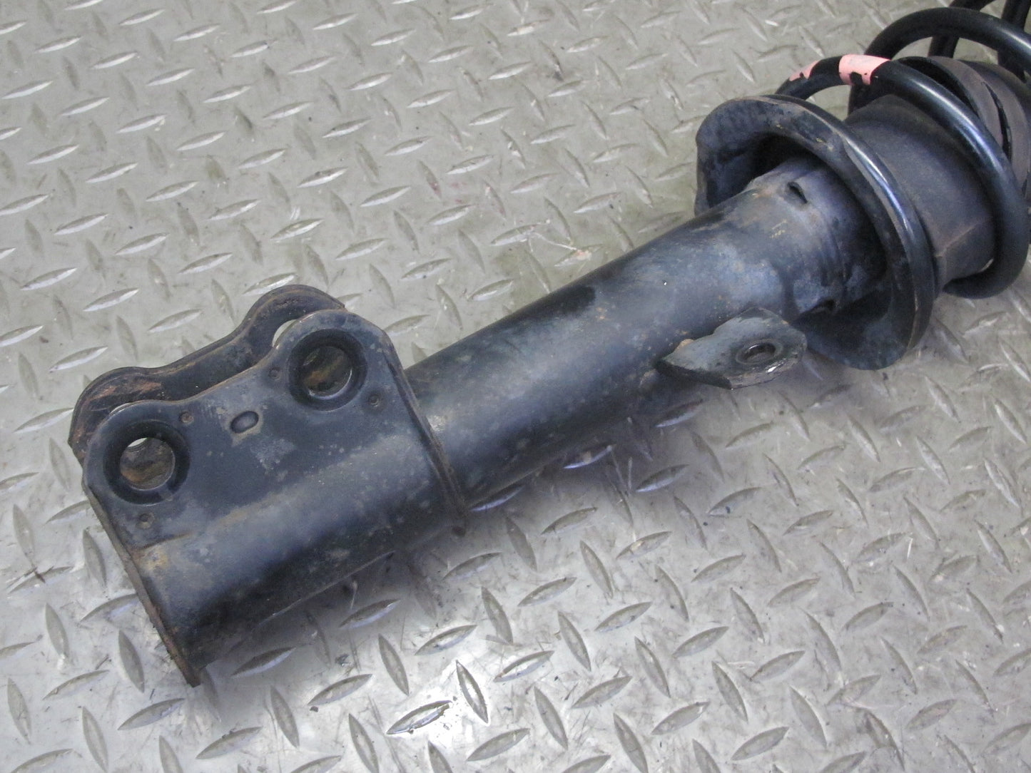 00-02 Toyota MR2 Spyder ZZW30L Set of 2 Rear Strut Shock Absorber OEM