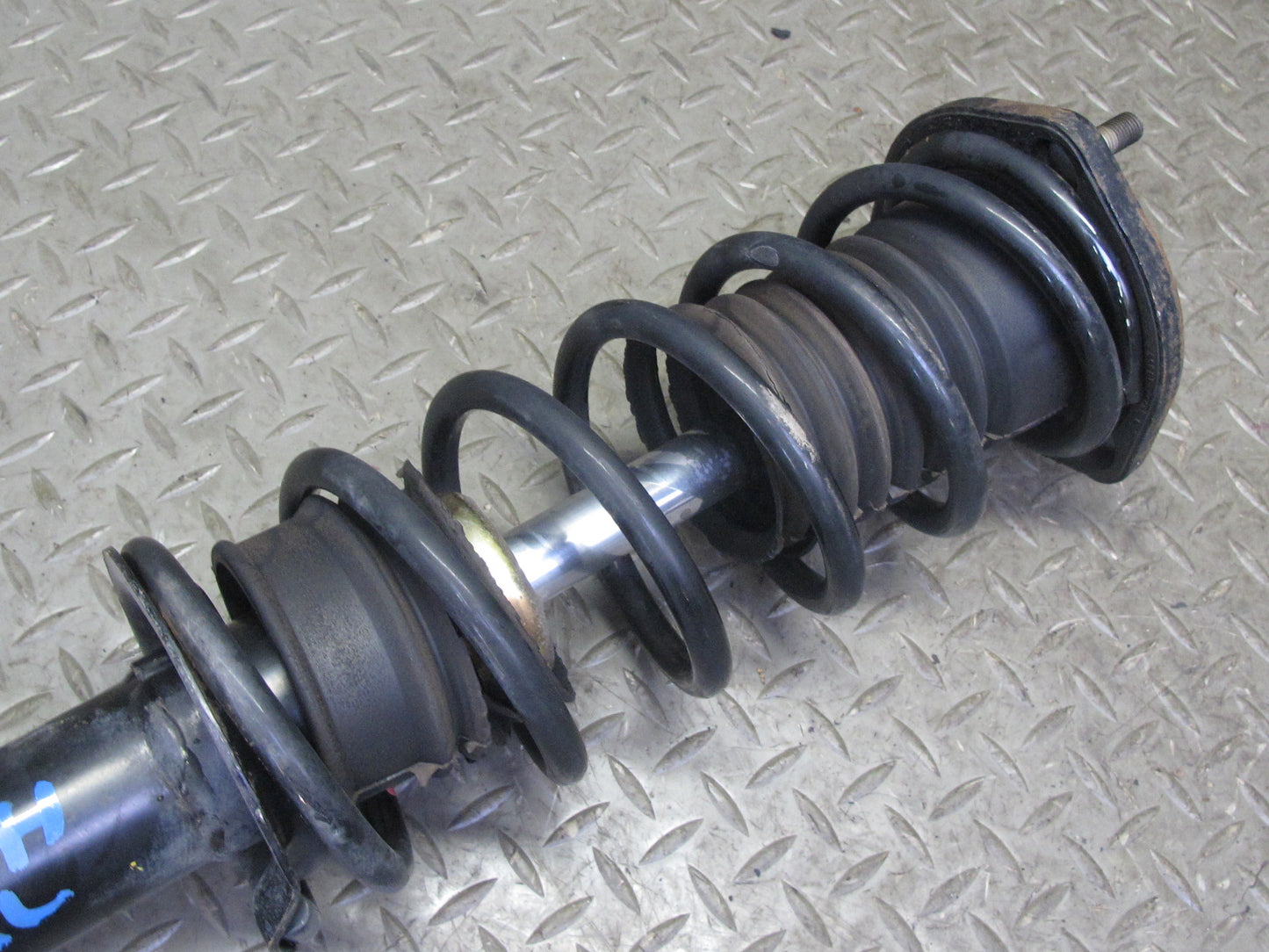 00-02 Toyota MR2 Spyder ZZW30L Set of 2 Rear Strut Shock Absorber OEM