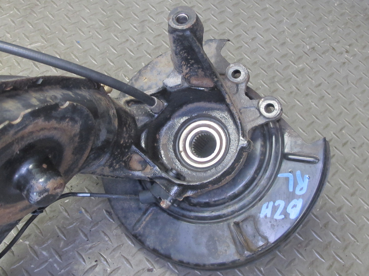 96-02 BMW E36/7 Z3 Rear Left Spindle Knuckle Wheel Hub Bearing Trailing Arm OEM