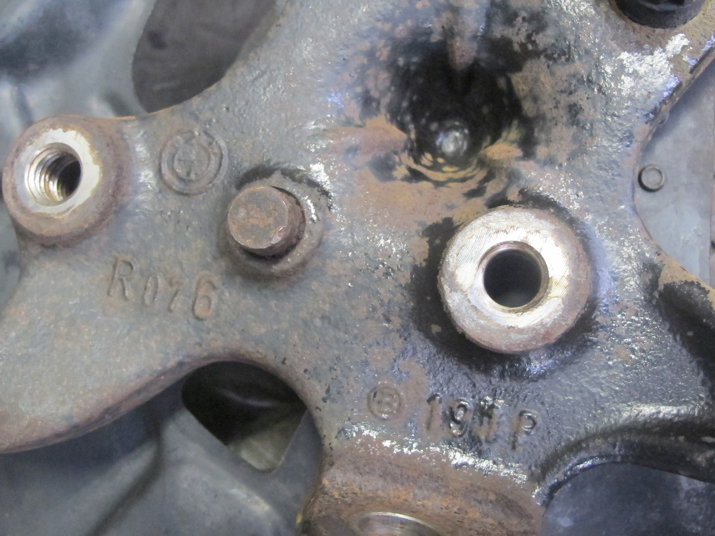 96-02 BMW E36/7 Z3 Front Right Spindle Knuckle Wheel Hub Bearing OEM