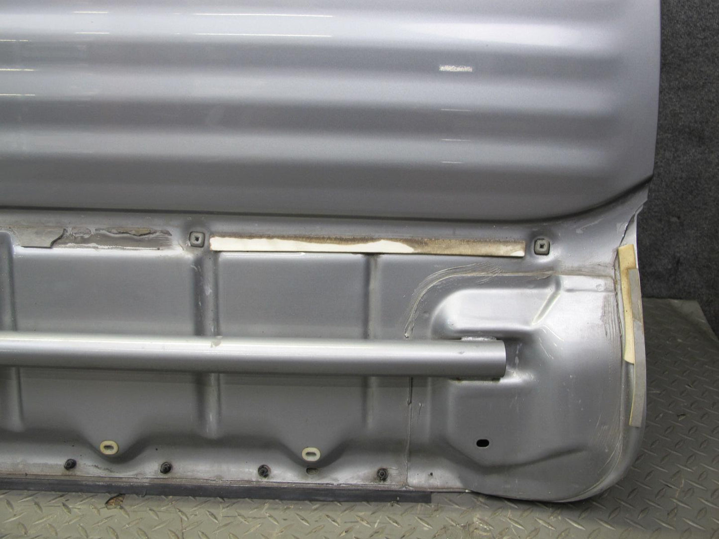 99-01 Isuzu Vehicross Front Right Passenger Door Shell Panel Kaiser Silver OEM