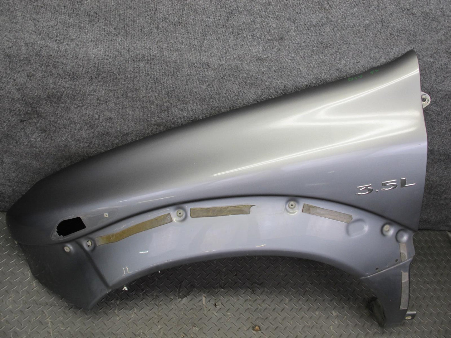 99-01 Isuzu Vehicross Front Left Fender Shell Panel Kaiser Silver Metallic OEM