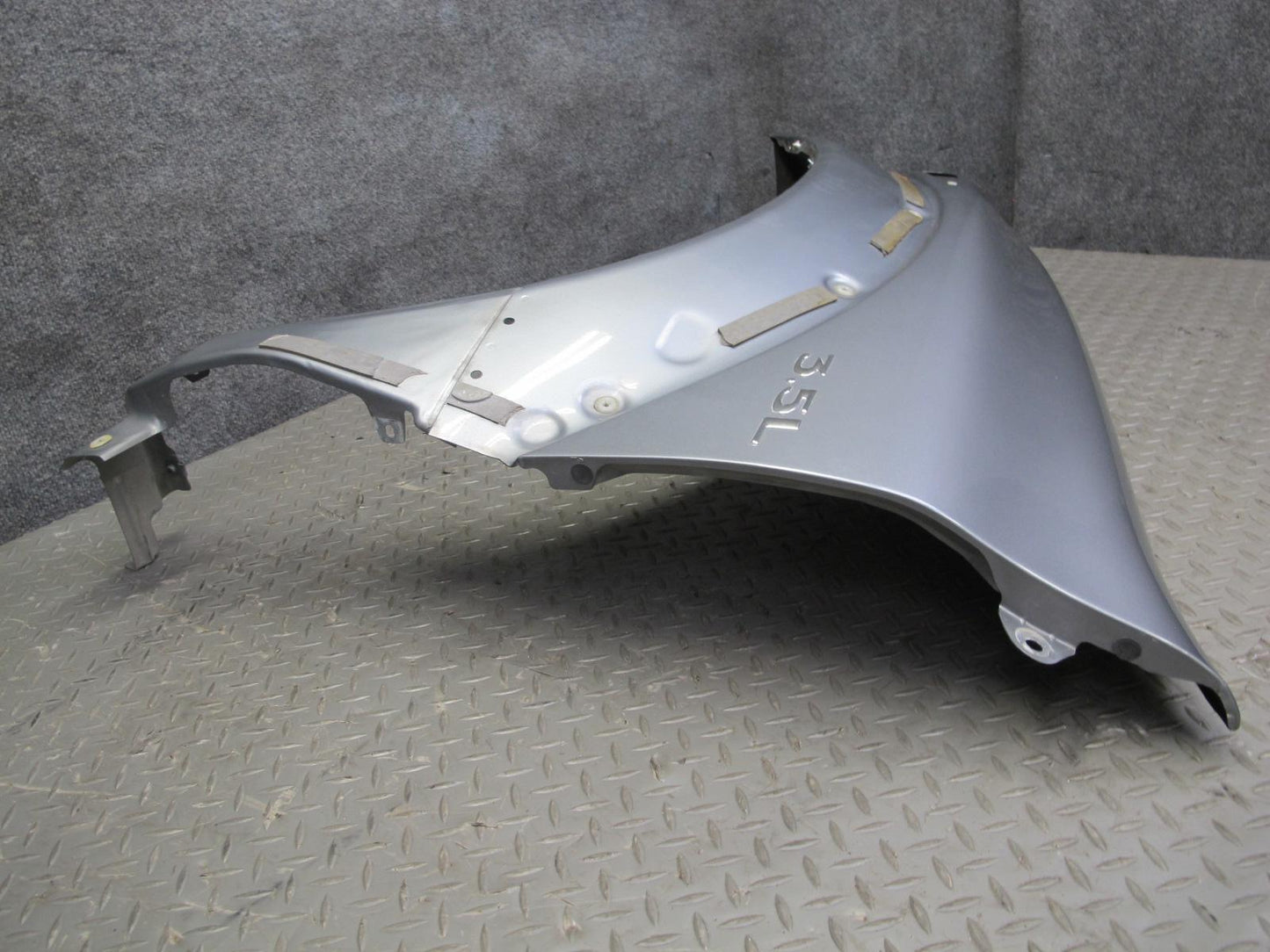 99-01 Isuzu Vehicross Front Left Fender Shell Panel Kaiser Silver Metallic OEM