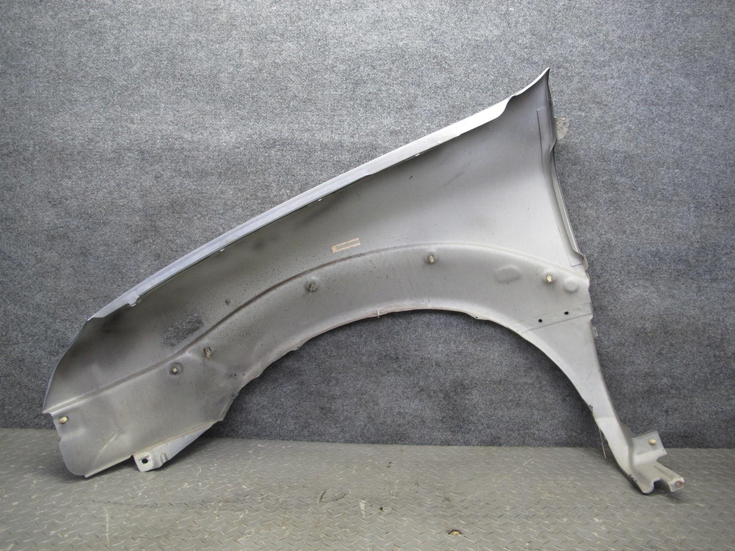 99-01 Isuzu Vehicross Front Right Fender Shell Panel Kaiser Silver Metallic OEM