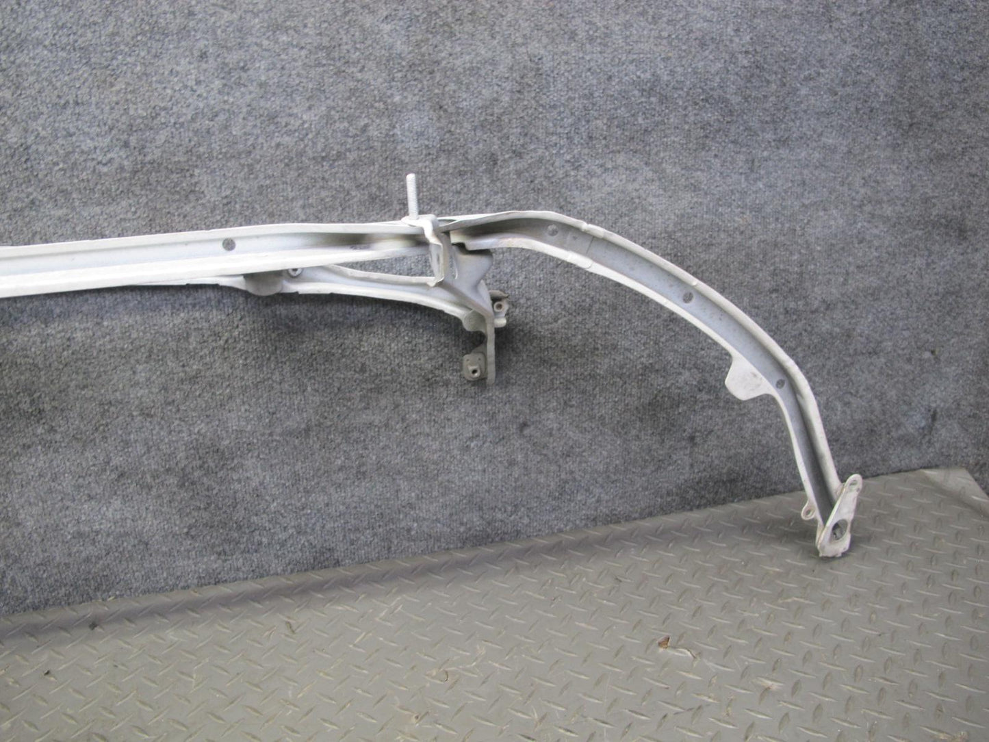 92-00 Lexus UZZ30L SC300 SC400 Front Bumper Headlight Frame Bracket Support OEM