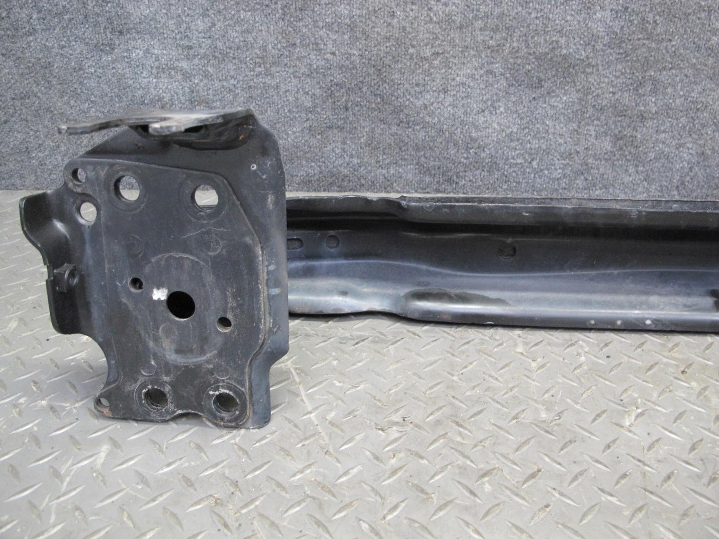 2008-2010 Porsche Cayenne 957 Front Bumper Impact Reinforcement Crash Bar