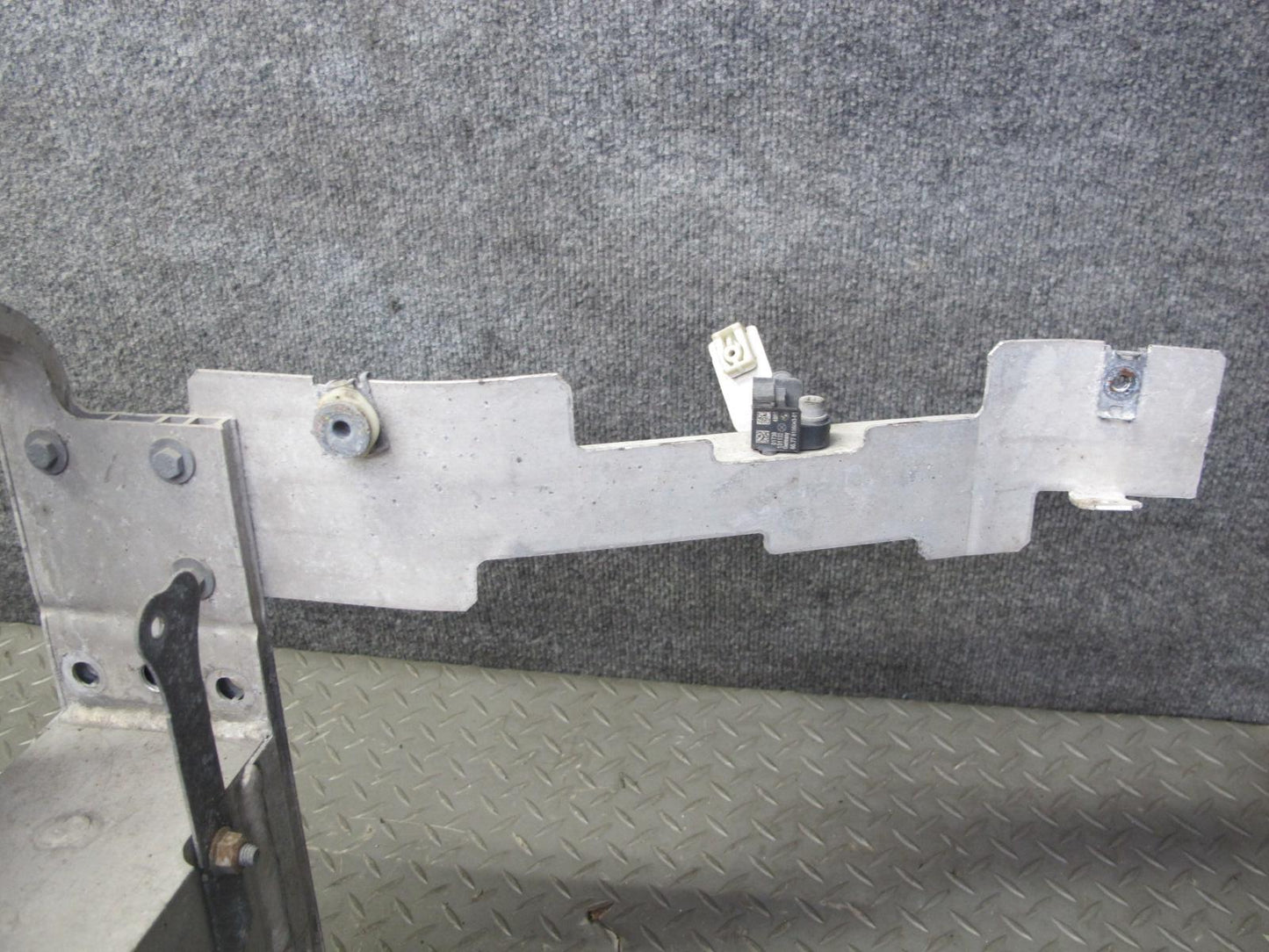 2014-2018 BMW F15 X5 Front Radiator Core Support Reinforcement Bar Assembly