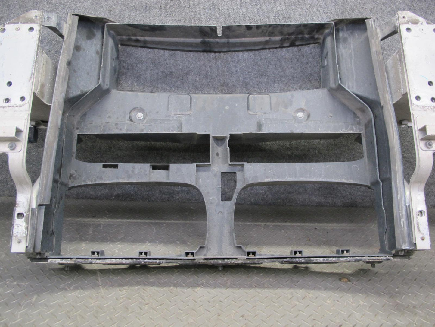 2014-2018 BMW F15 X5 Front Radiator Core Support Reinforcement Bar Assembly