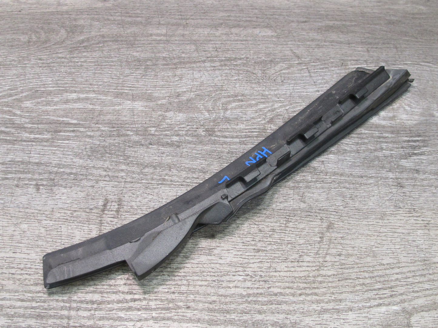 99-05 Porsche 911 996 Convertible TOP Left & Right Side Frame Seal Bracket Set