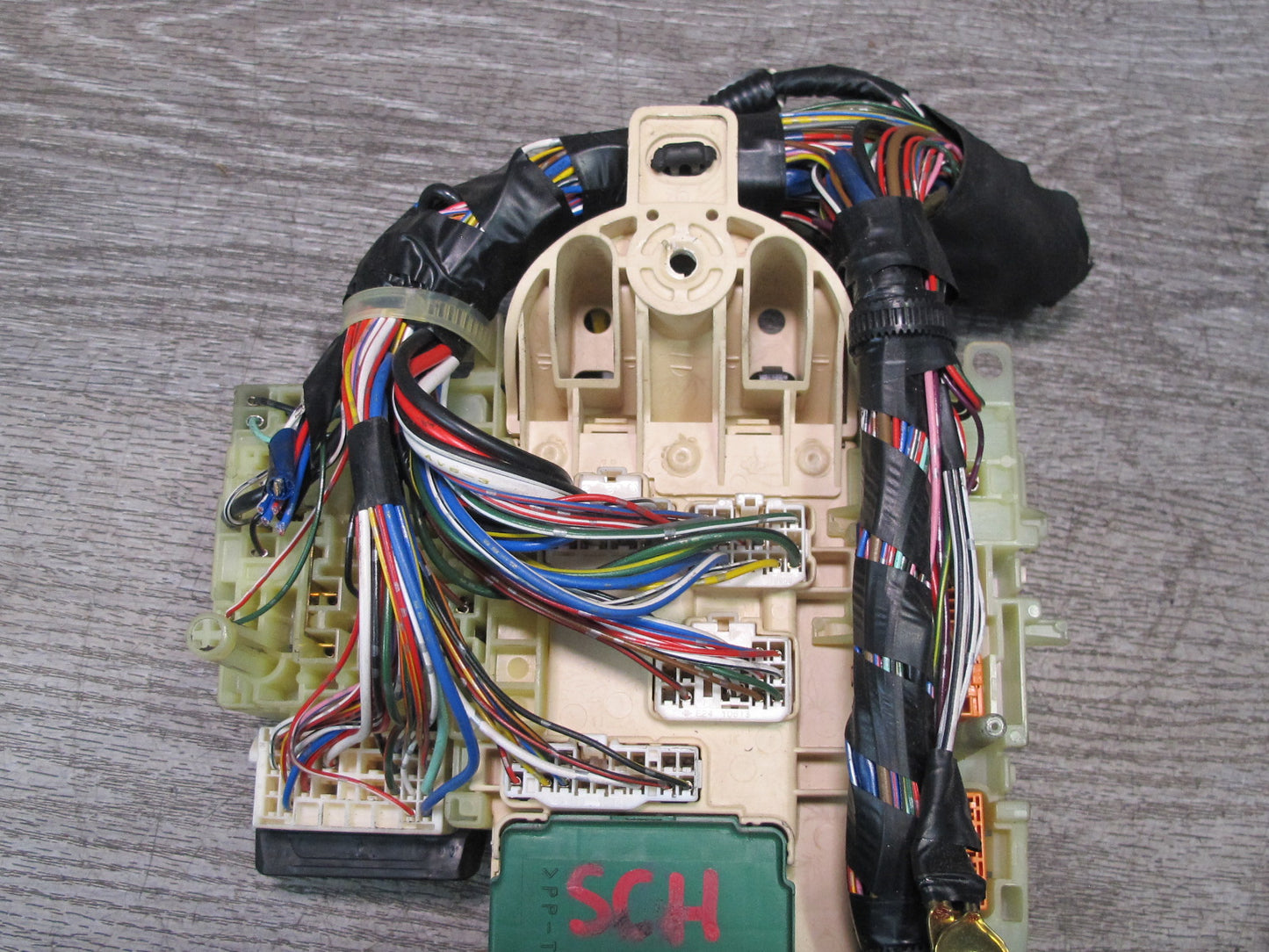 96-97 Lexus UZZ30L SC400 Interior Fuse Relay Box Module w Integration Relay OEM