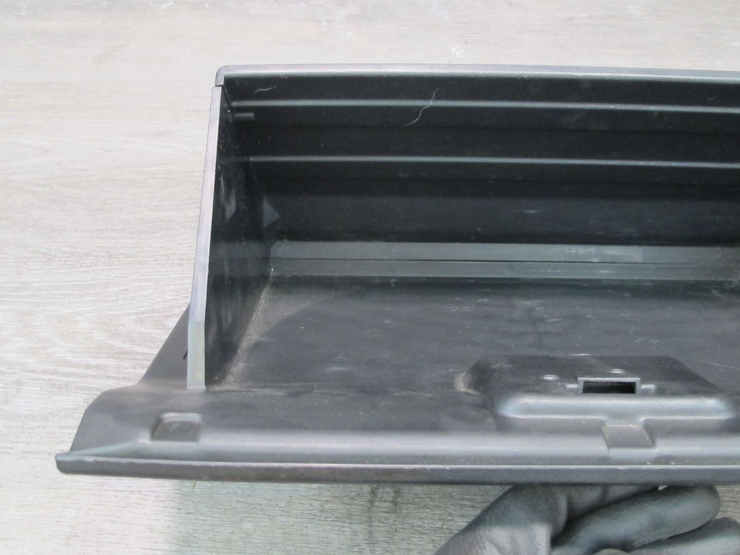 99-01 Isuzu Vehicross Dash Glove Box Storage Compartment Assembly OEM
