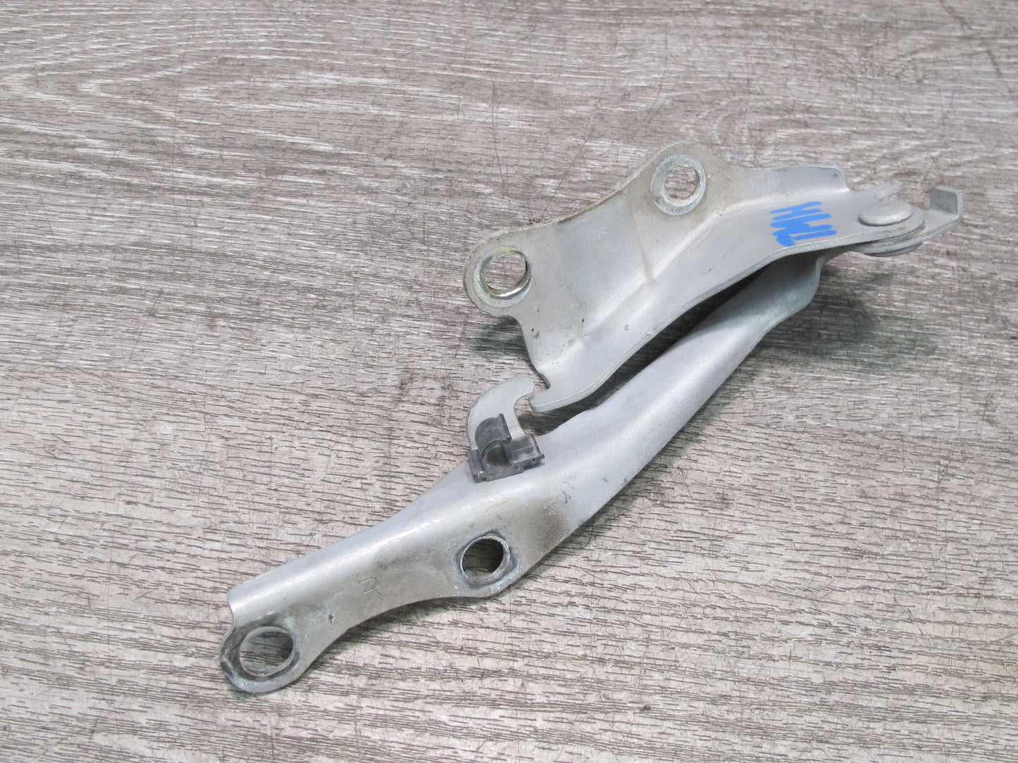 00-05 Toyota MR2 Spyder ZZW30L Set of 2 Front Left & Right Hood Trunk Hinge OEM