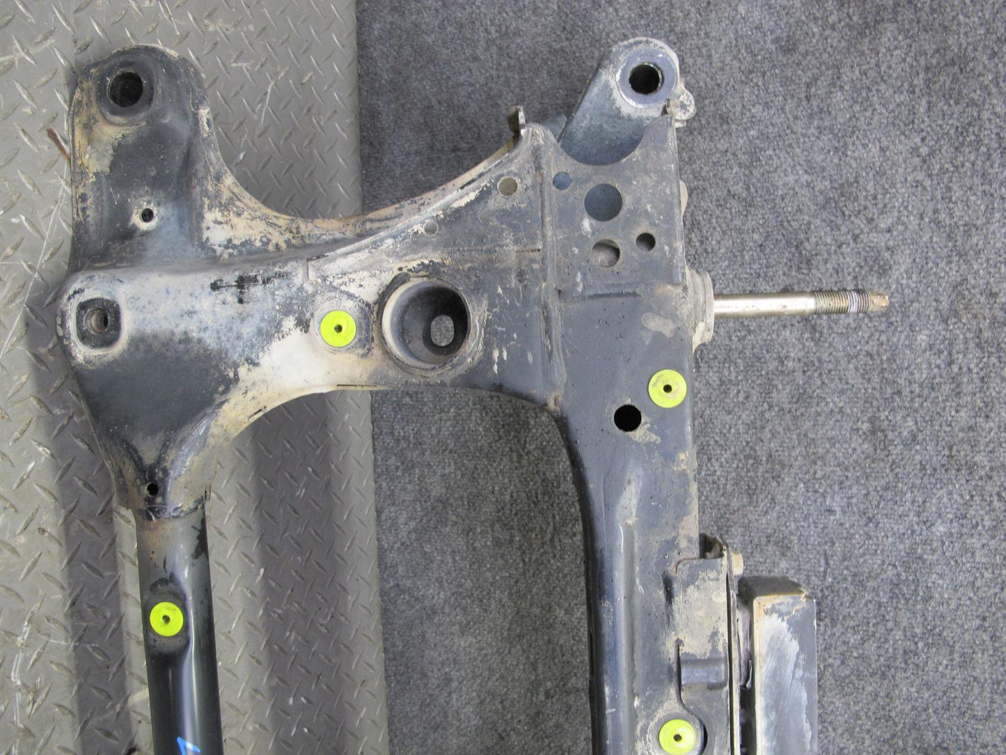 04-06 Lexus UCF30L LS430 Front Suspension Subframe Crossmember Cradle OEM