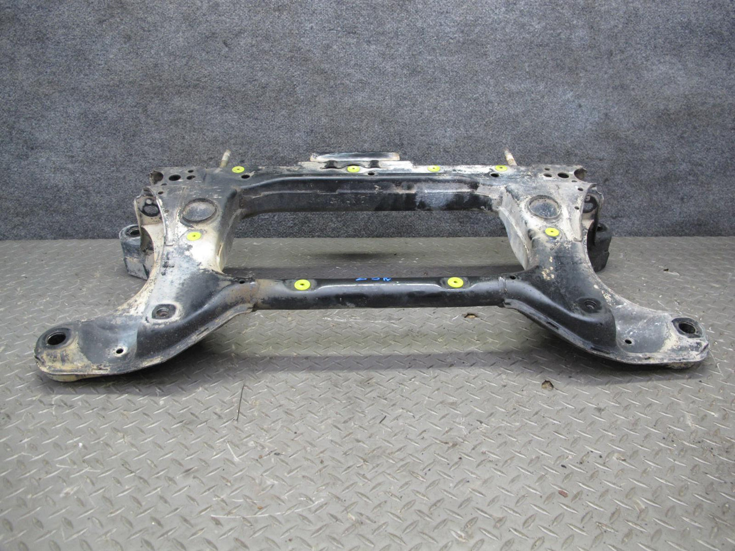 04-06 Lexus UCF30L LS430 Front Suspension Subframe Crossmember Cradle OEM