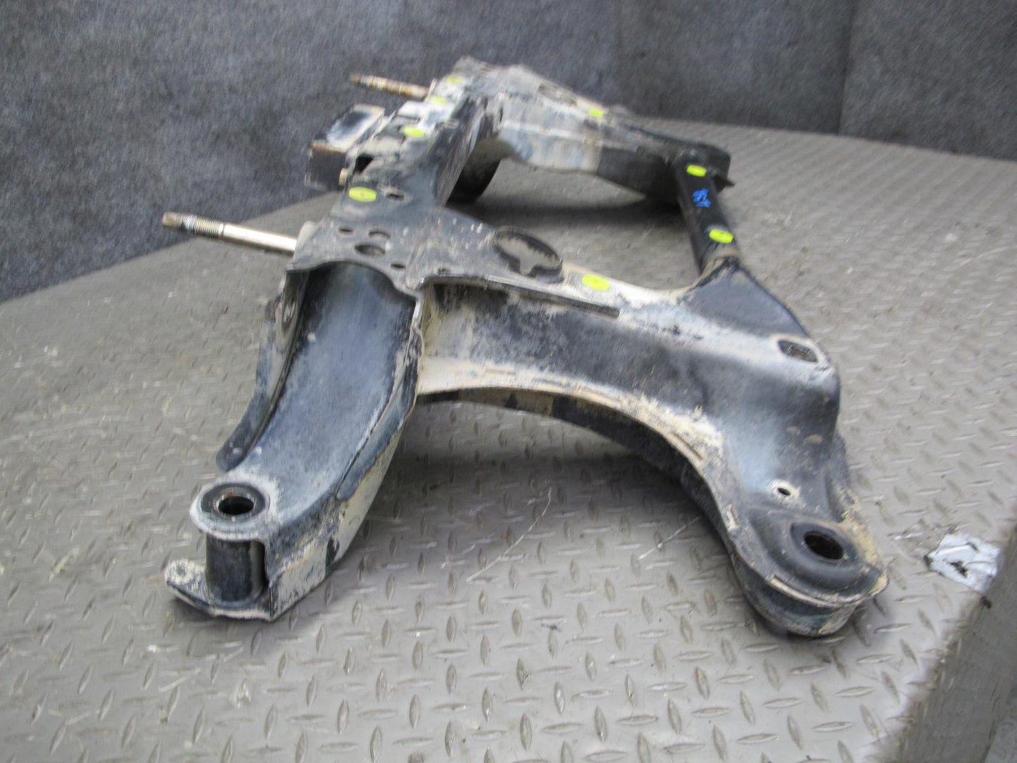 04-06 Lexus UCF30L LS430 Front Suspension Subframe Crossmember Cradle OEM