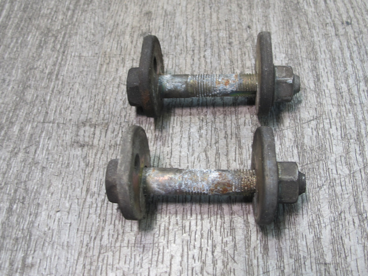 00-05 Toyota MR2 Spyder Set of 2 Rear Suspension Eccentric Adjust Camber Bolt