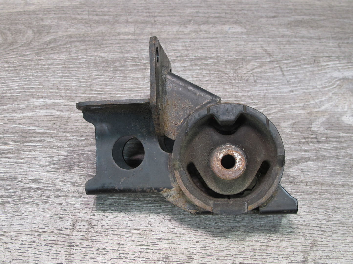 00-05 Toyota MR2 Spyder ZZW30L Engine Motor Mount OEM