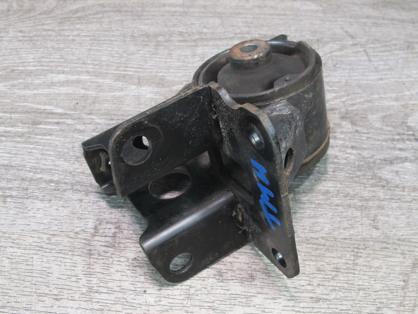 00-05 Toyota MR2 Spyder ZZW30L Engine Motor Mount OEM