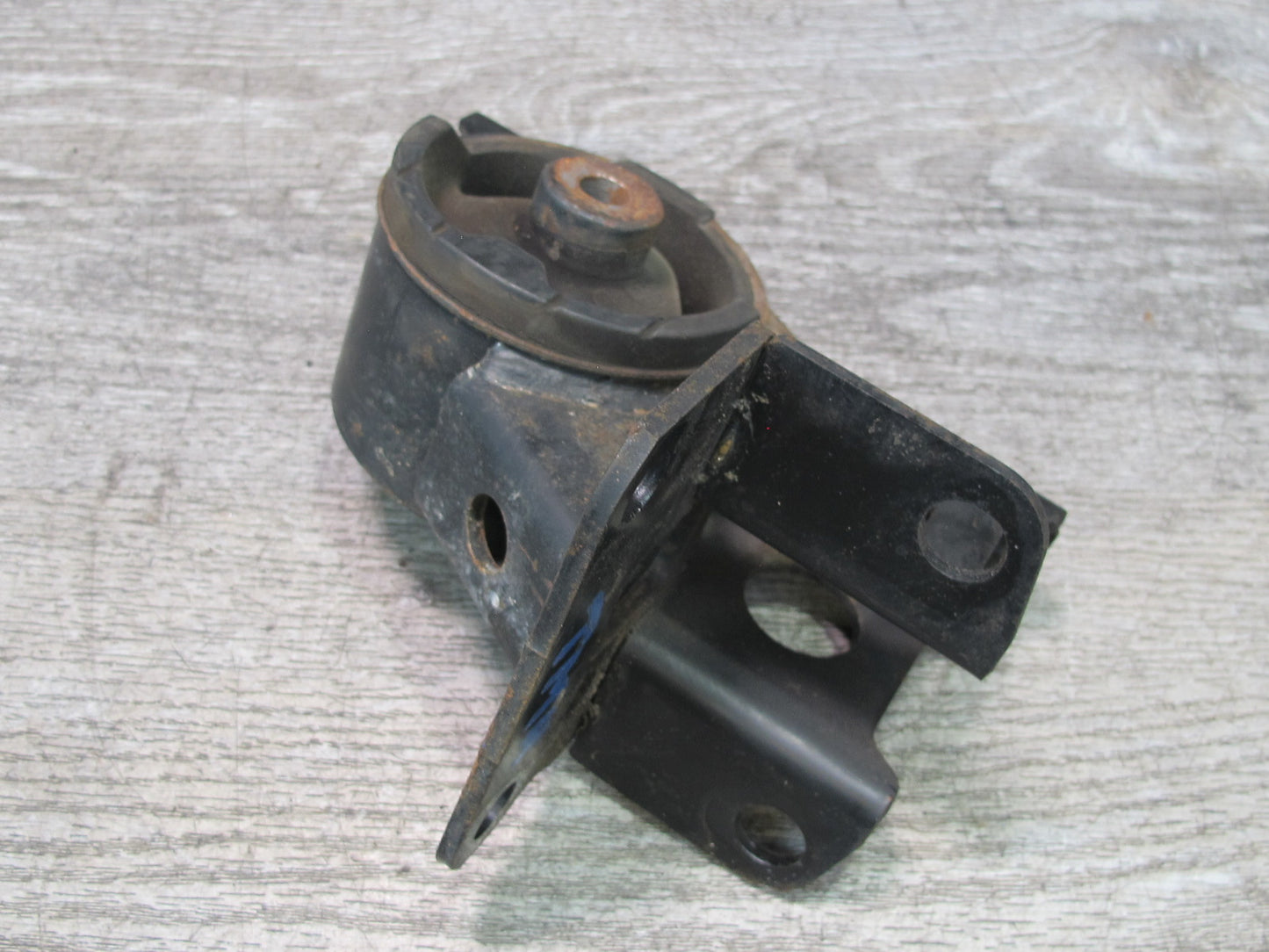 00-05 Toyota MR2 Spyder ZZW30L Engine Motor Mount OEM