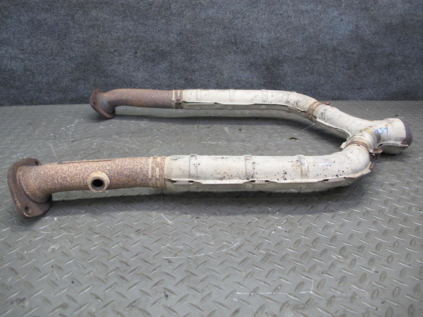 03-06 Lexus UCF30L LS430 Front Exhaust Y Pipe Line OEM