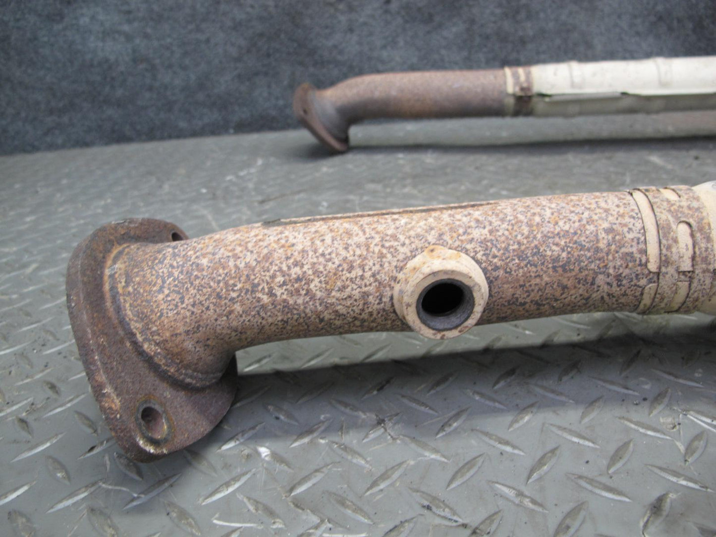 03-06 Lexus UCF30L LS430 Front Exhaust Y Pipe Line OEM