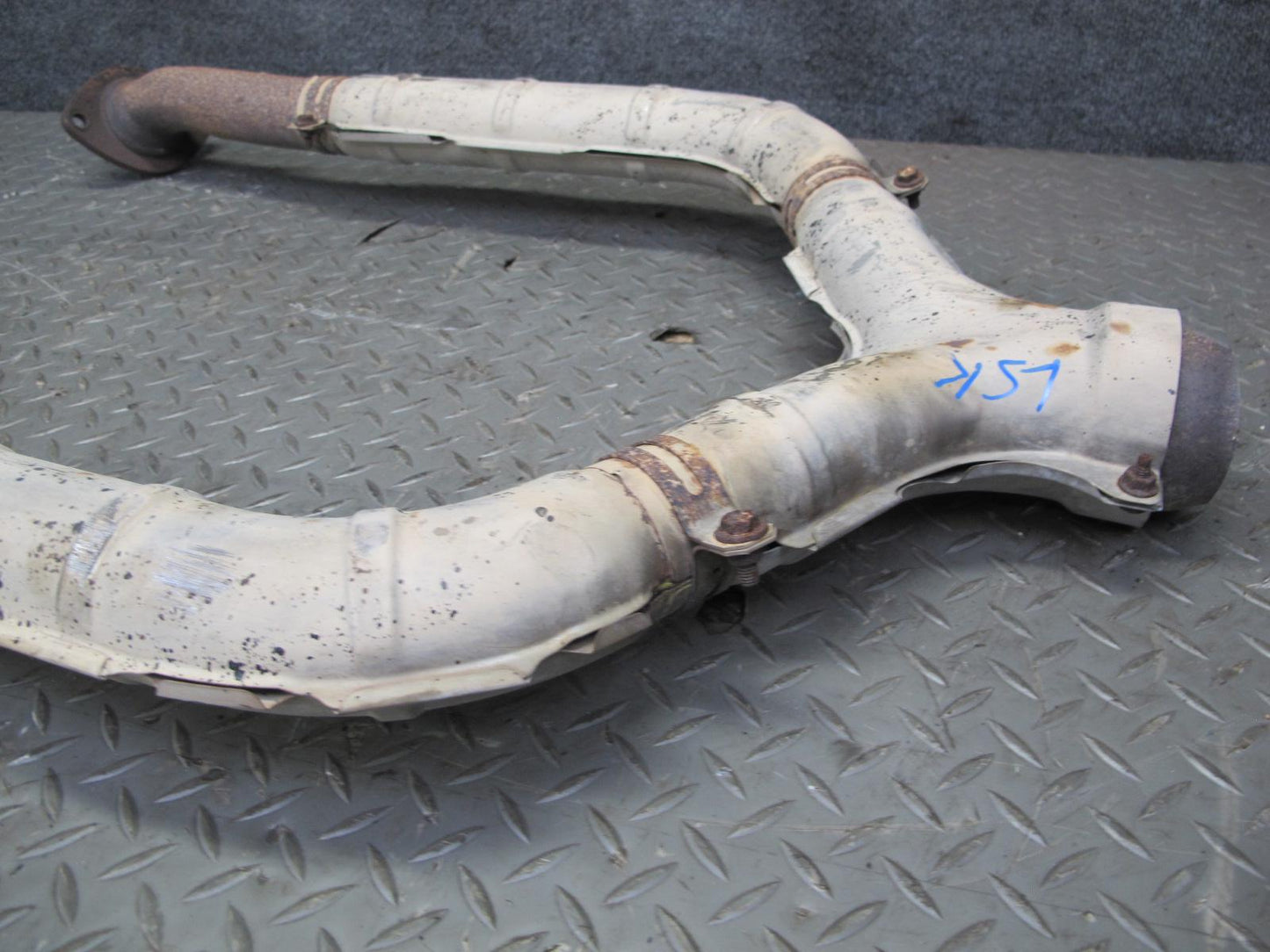 03-06 Lexus UCF30L LS430 Front Exhaust Y Pipe Line OEM
