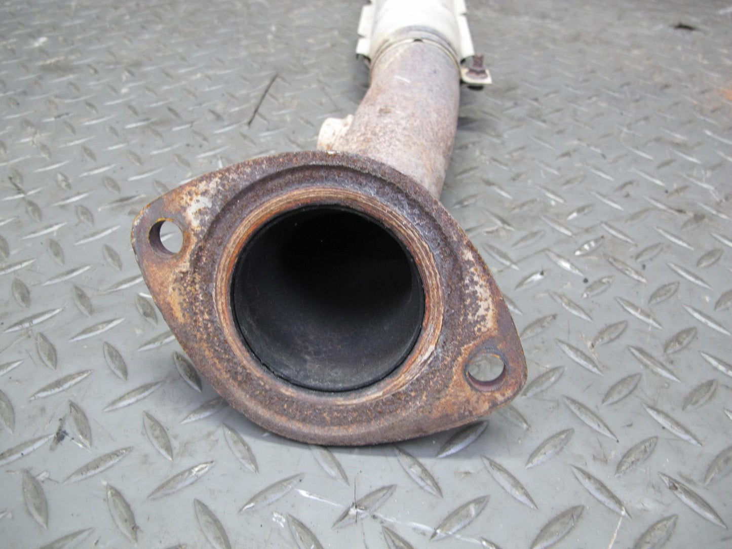 03-06 Lexus UCF30L LS430 Front Exhaust Y Pipe Line OEM