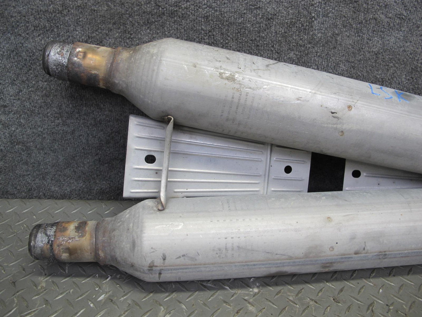 01-06 Lexus LS430 UCF30L Center Exhaust Pipe OEM