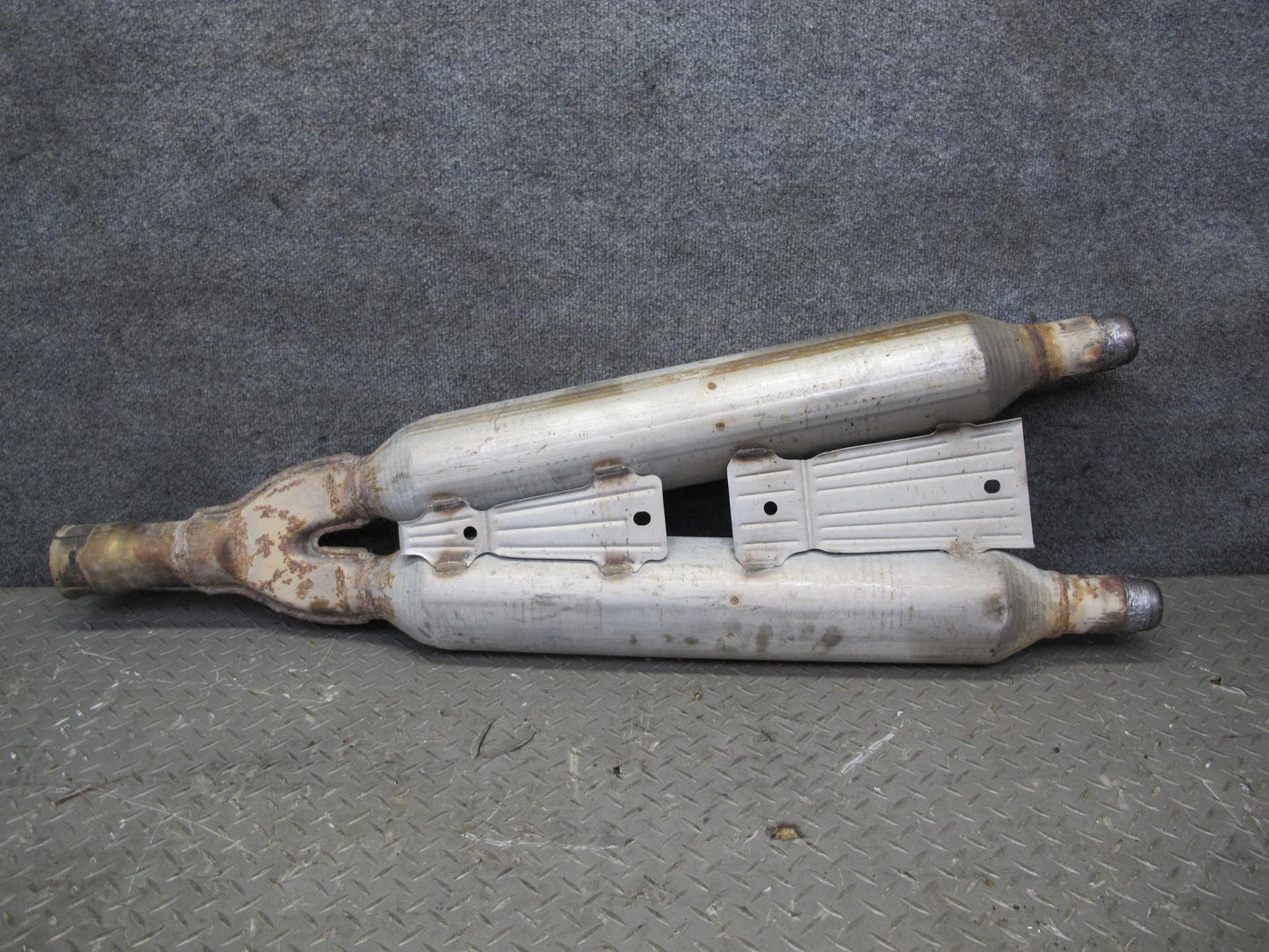 01-06 Lexus LS430 UCF30L Center Exhaust Pipe OEM