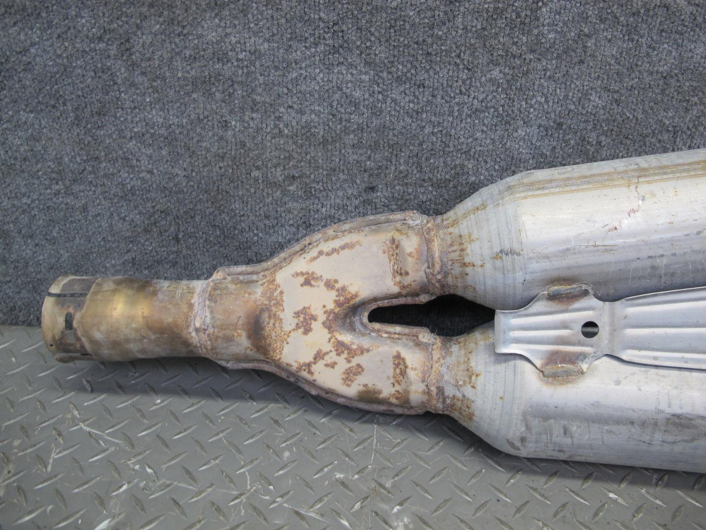 01-06 Lexus LS430 UCF30L Center Exhaust Pipe OEM