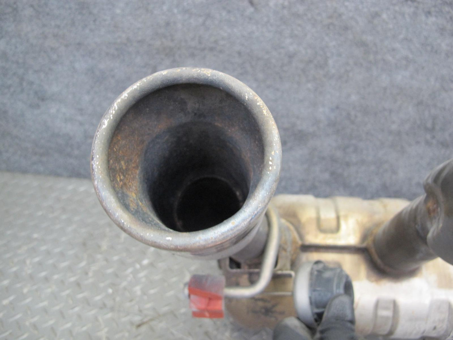 2008 VW Golf MK5 R32 VR6 3.2L Rear Exhaust Muffler w Tips OEM