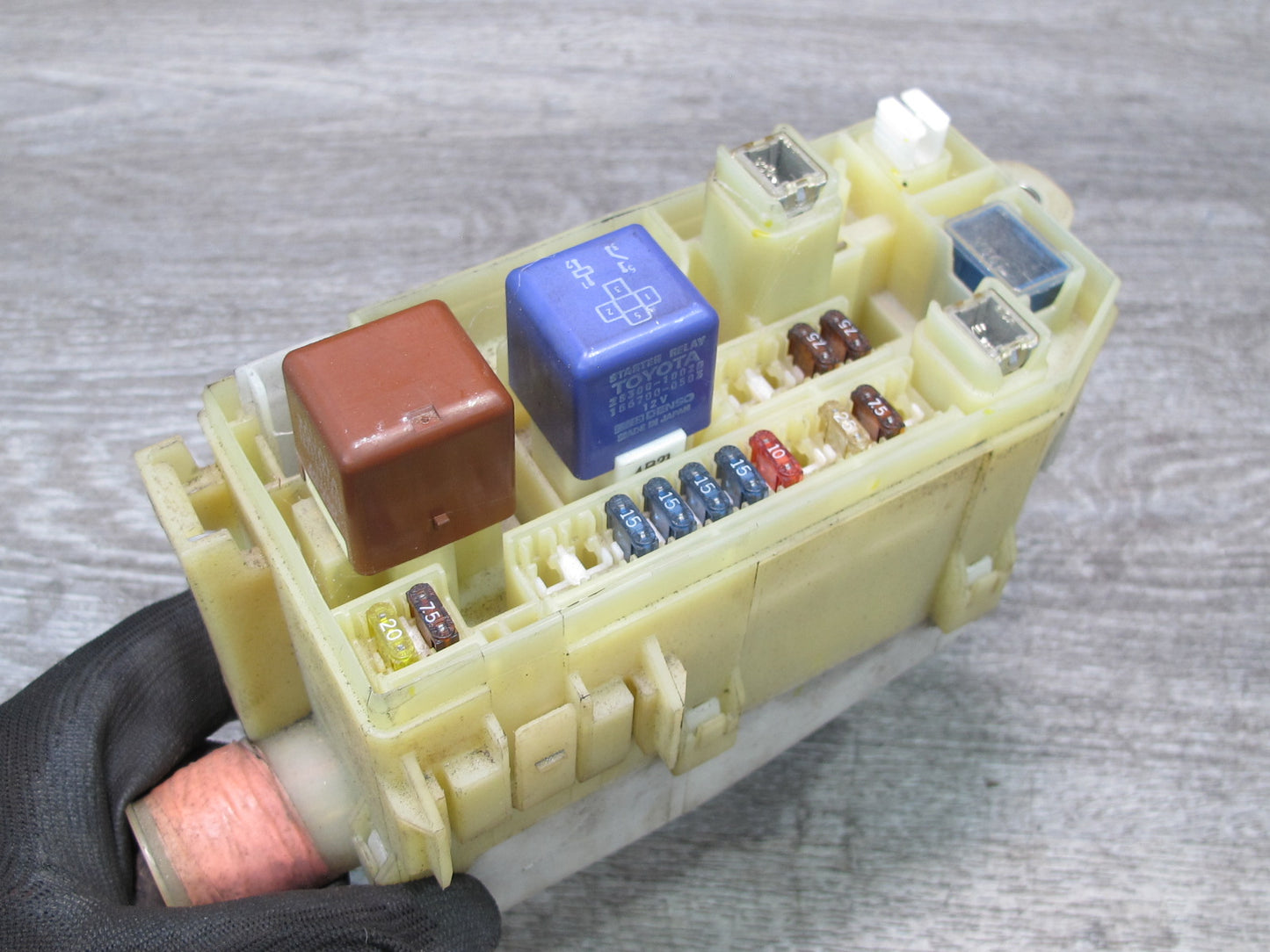 00-02 Toyota MR2 Spyder ZZW30L Engine Bay Main Fuse Relay Box Module OEM