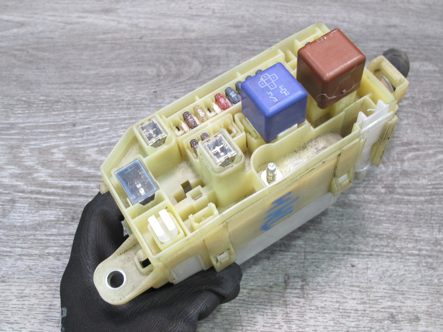 00-02 Toyota MR2 Spyder ZZW30L Engine Bay Main Fuse Relay Box Module OEM