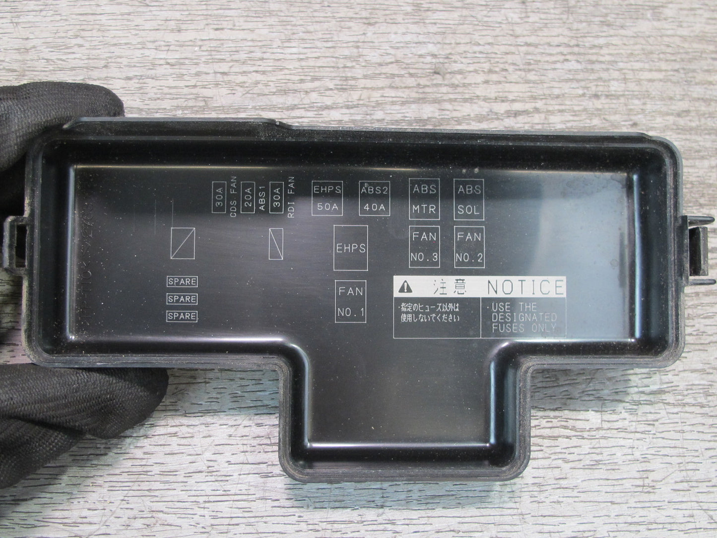 00-05 Toyota MR2 Spyder Front Left Fuse Relay Box Module OEM
