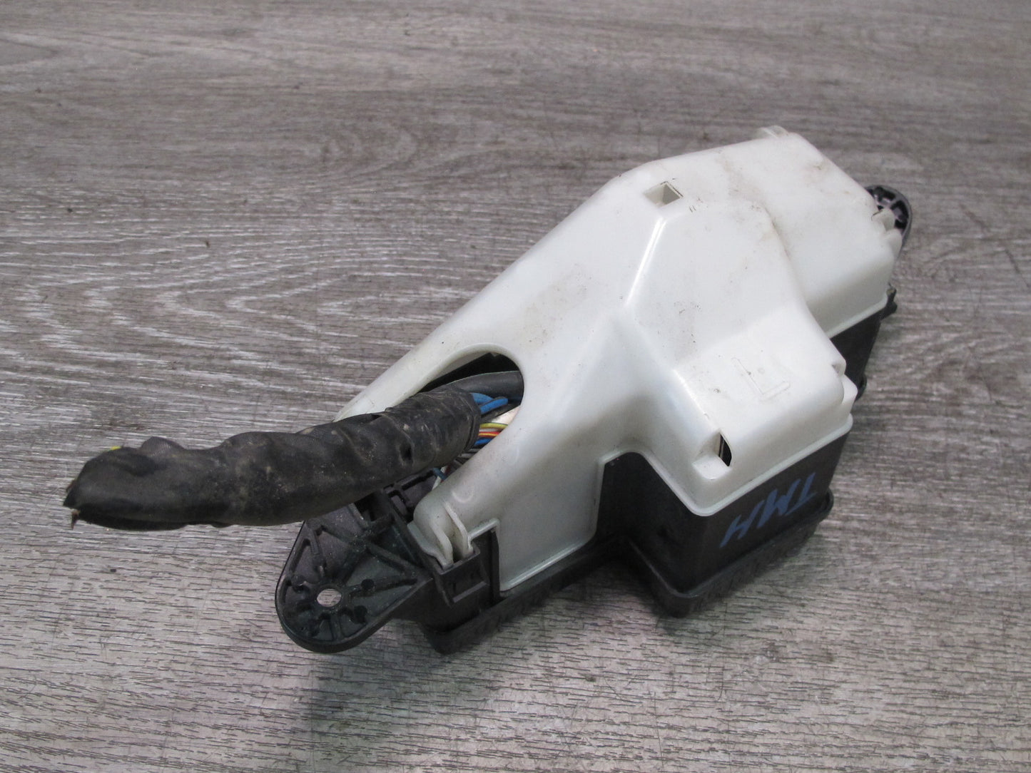 00-05 Toyota MR2 Spyder Front Left Fuse Relay Box Module OEM