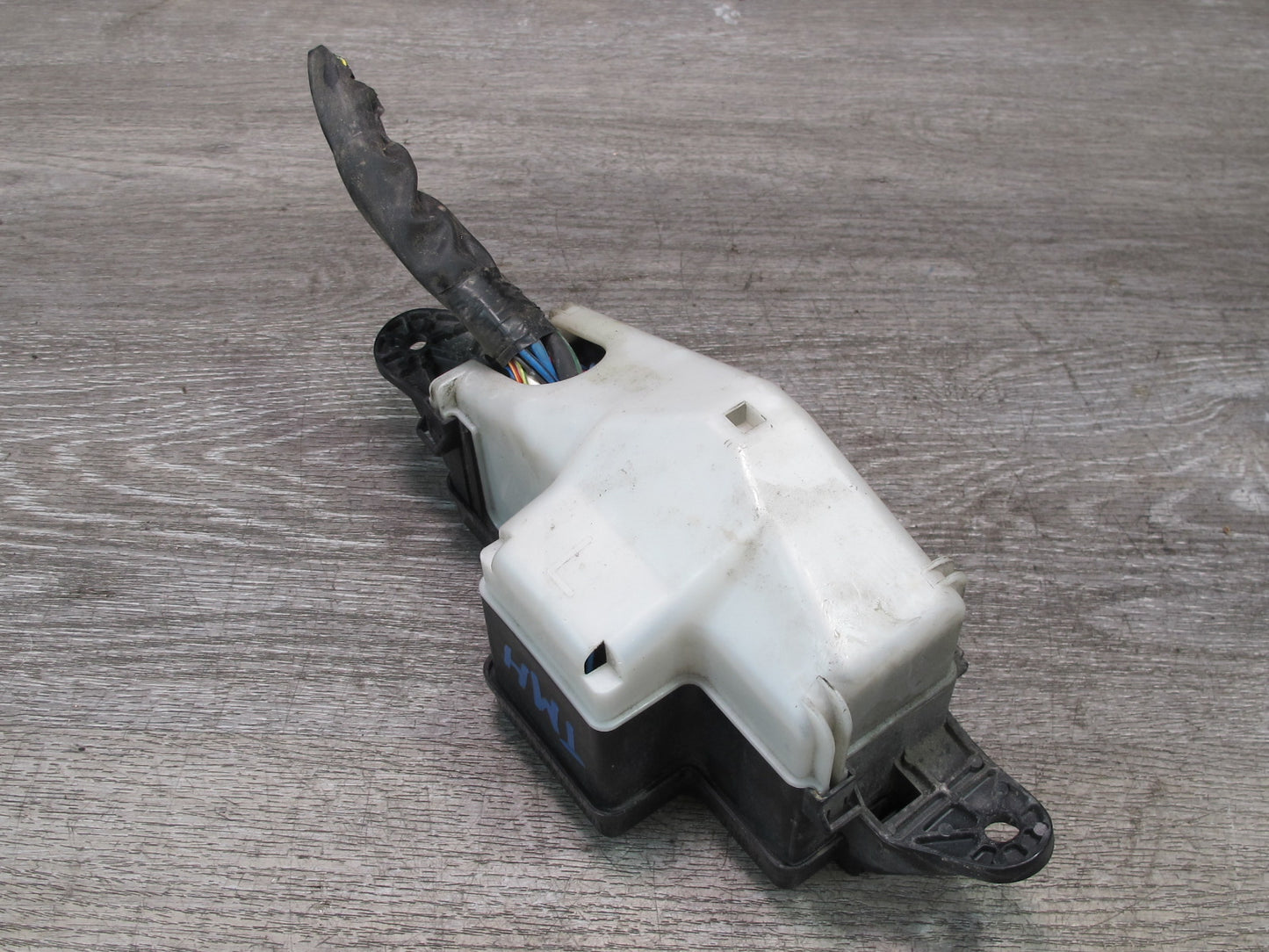 00-05 Toyota MR2 Spyder Front Left Fuse Relay Box Module OEM
