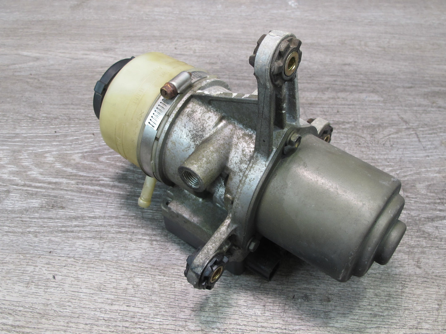 00-05 Toyota MR2 Spyder ZZW30L Power Steering Pump 89657-17010 OEM
