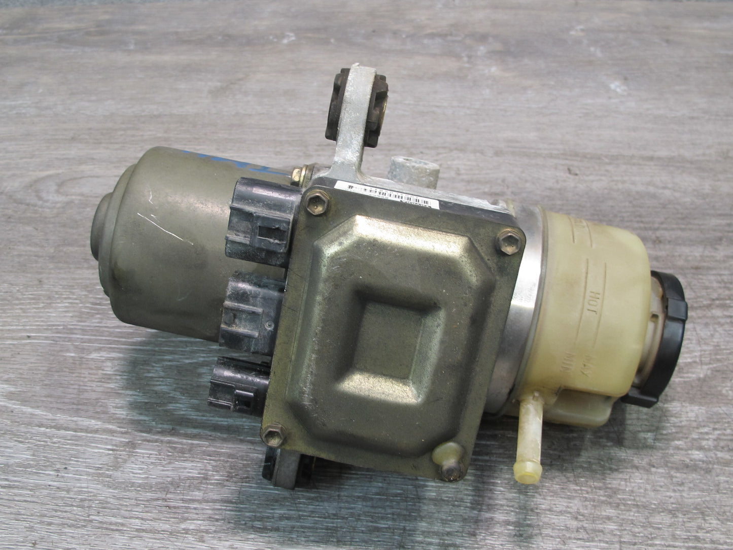 00-05 Toyota MR2 Spyder ZZW30L Power Steering Pump 89657-17010 OEM