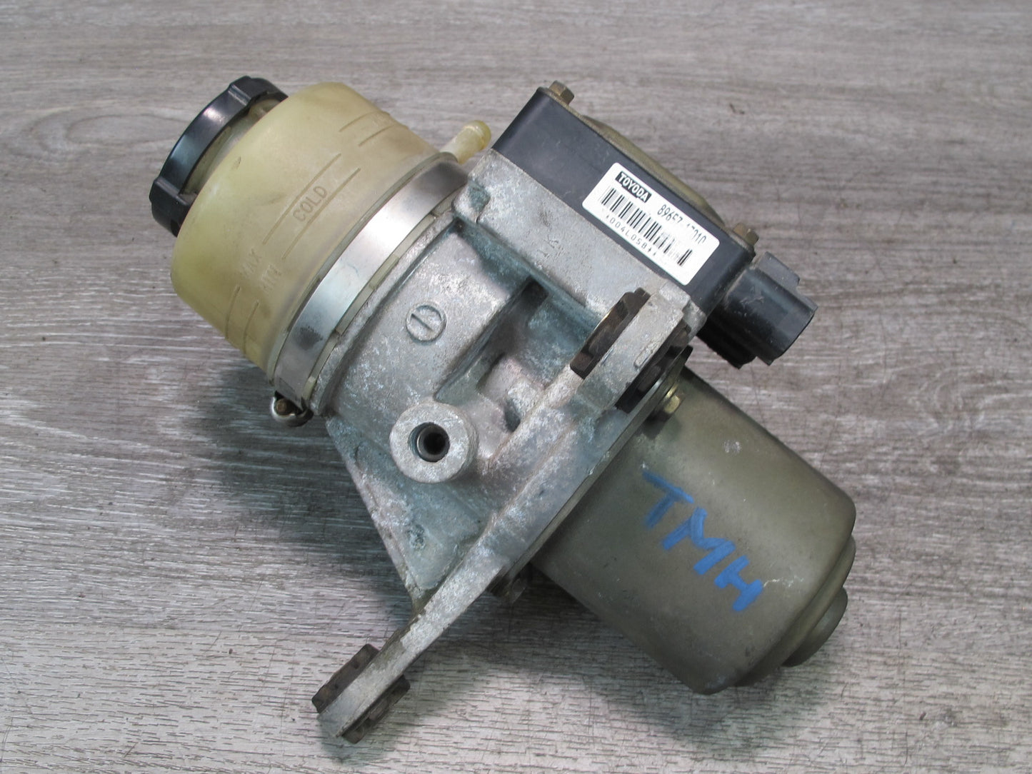 00-05 Toyota MR2 Spyder ZZW30L Power Steering Pump 89657-17010 OEM