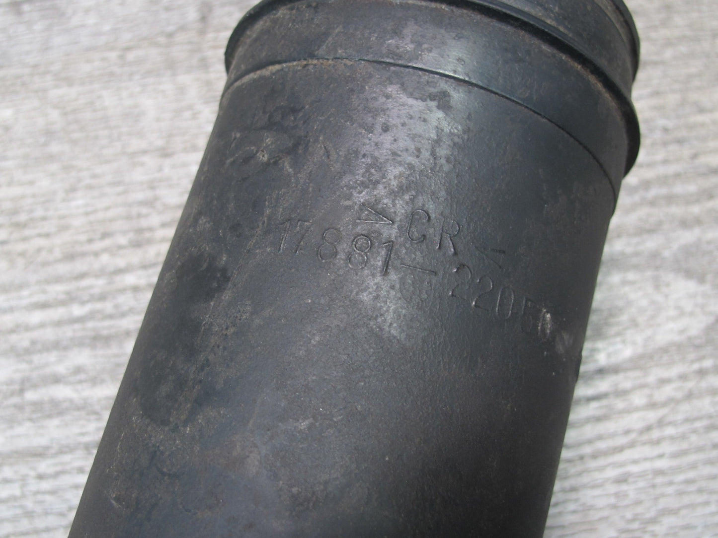 00-05 Toyota MR2 Spyder ZZW30L Air Intake Hose Duct Pipe Line 17881-22050 OEM