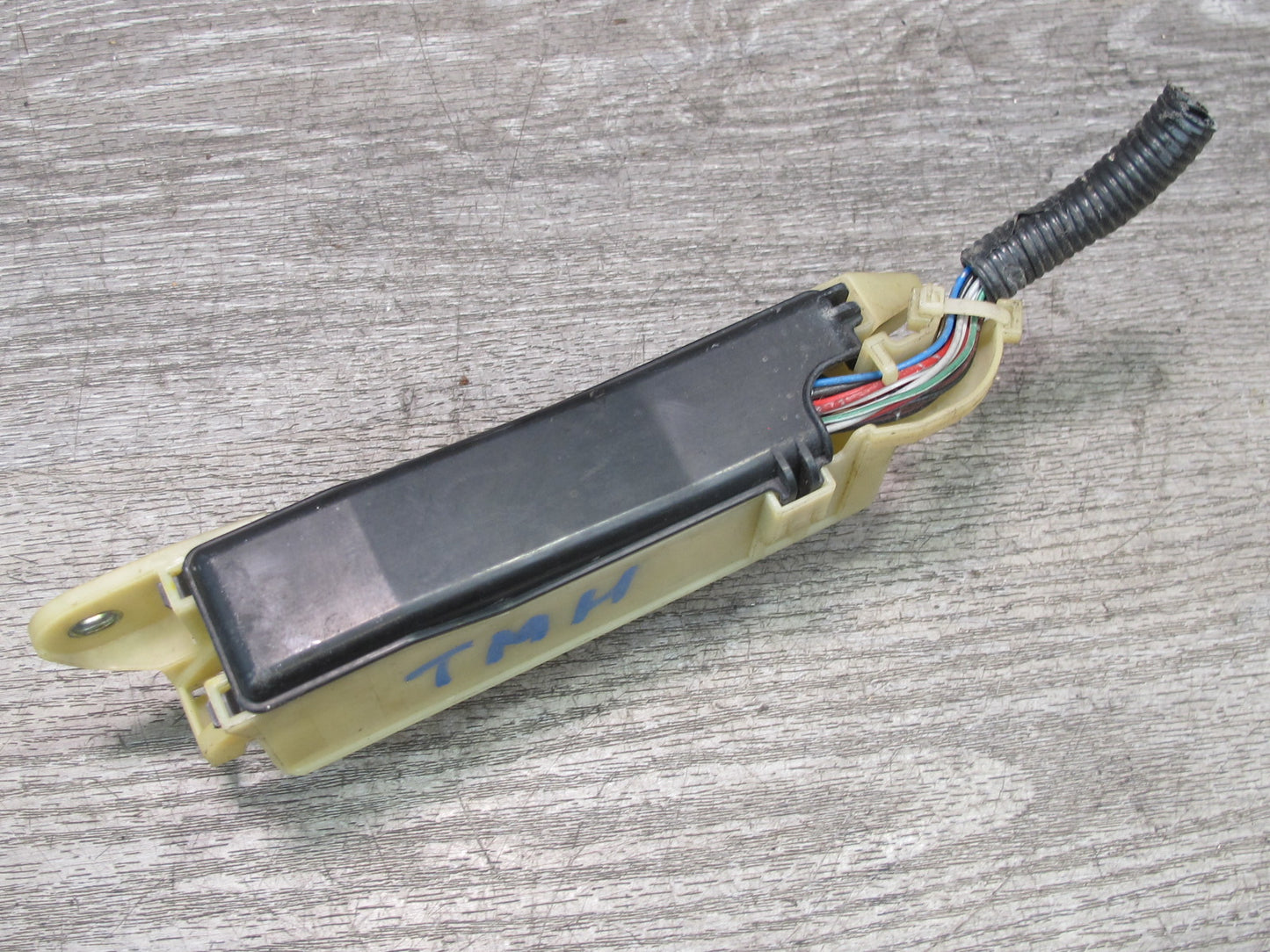 00-05 Toyota MR2 Spyder Interior Fuse Relay Box Module OEM