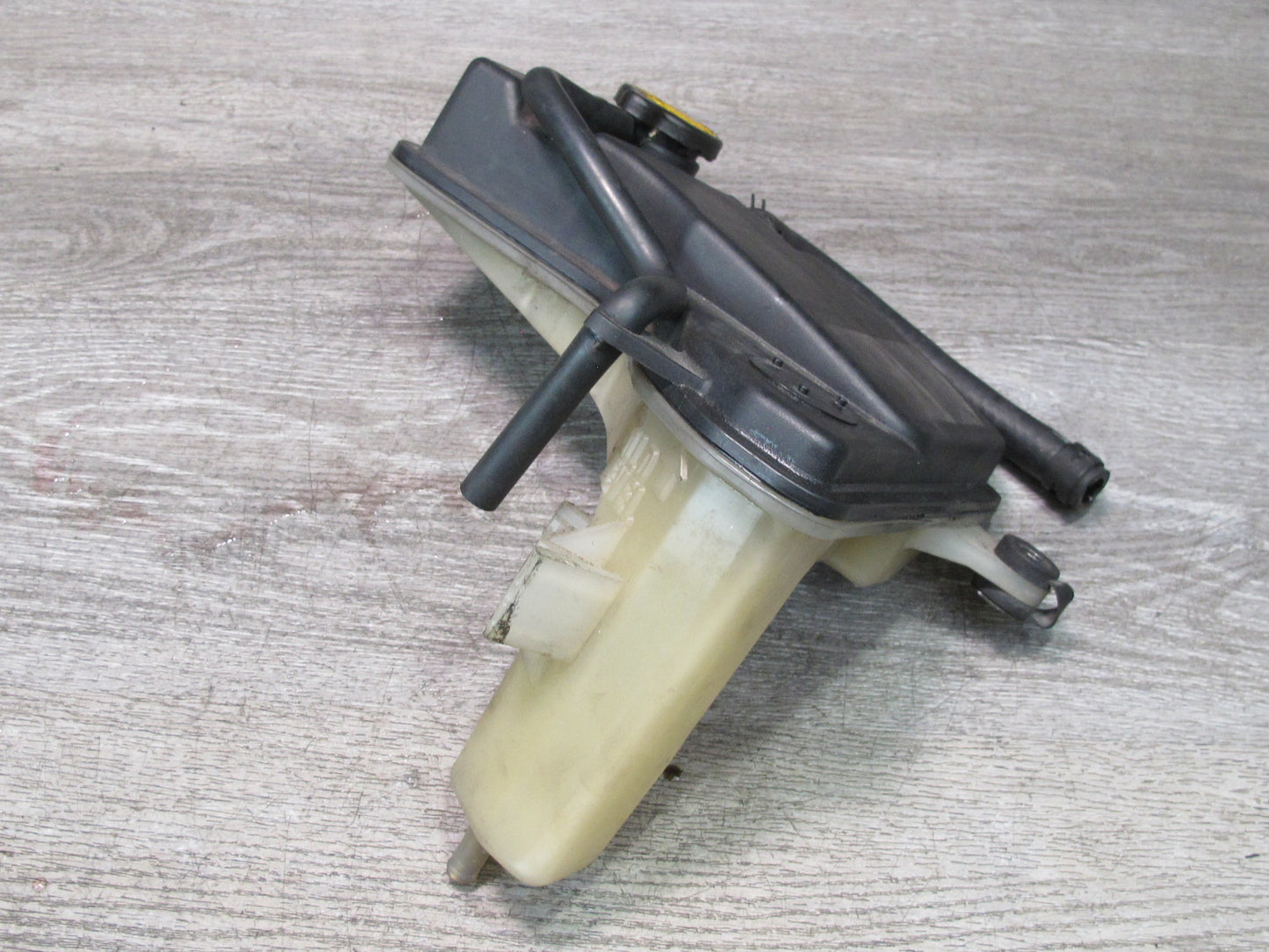 94-97 Lexus UZZ30L SC400 Engine Coolant Expansion Overflow Reservoir OEM
