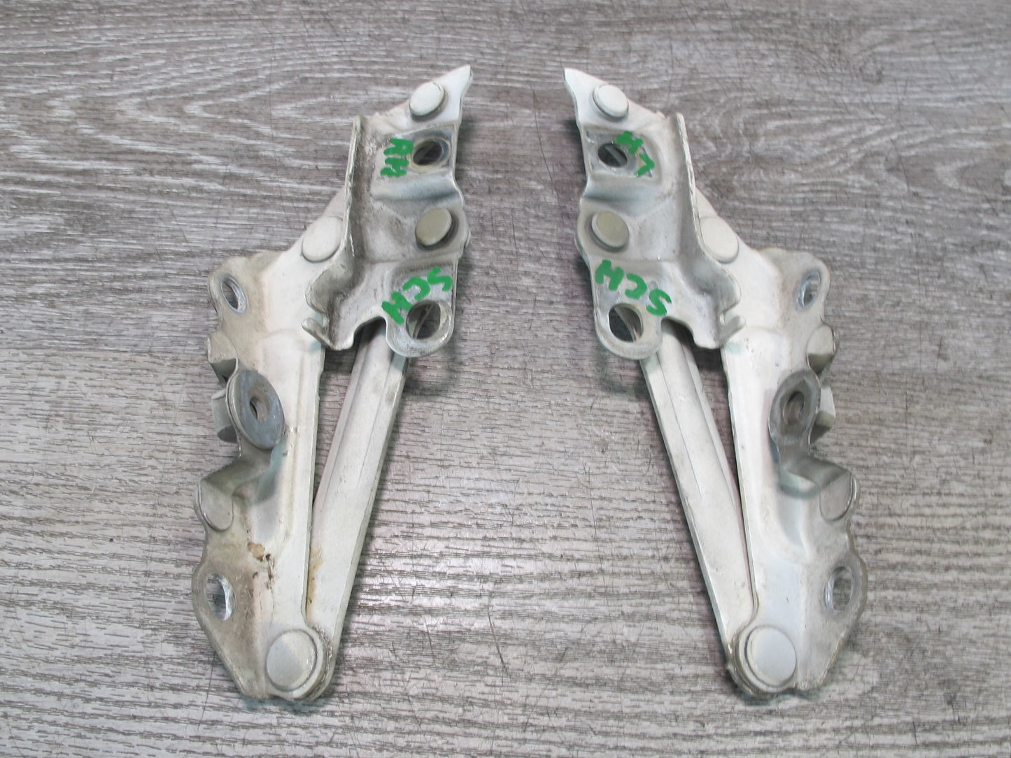 92-00 Lexus UZZ30L SC300 SC400 Set of 2 Front Left & Right Hood Hinge OEM