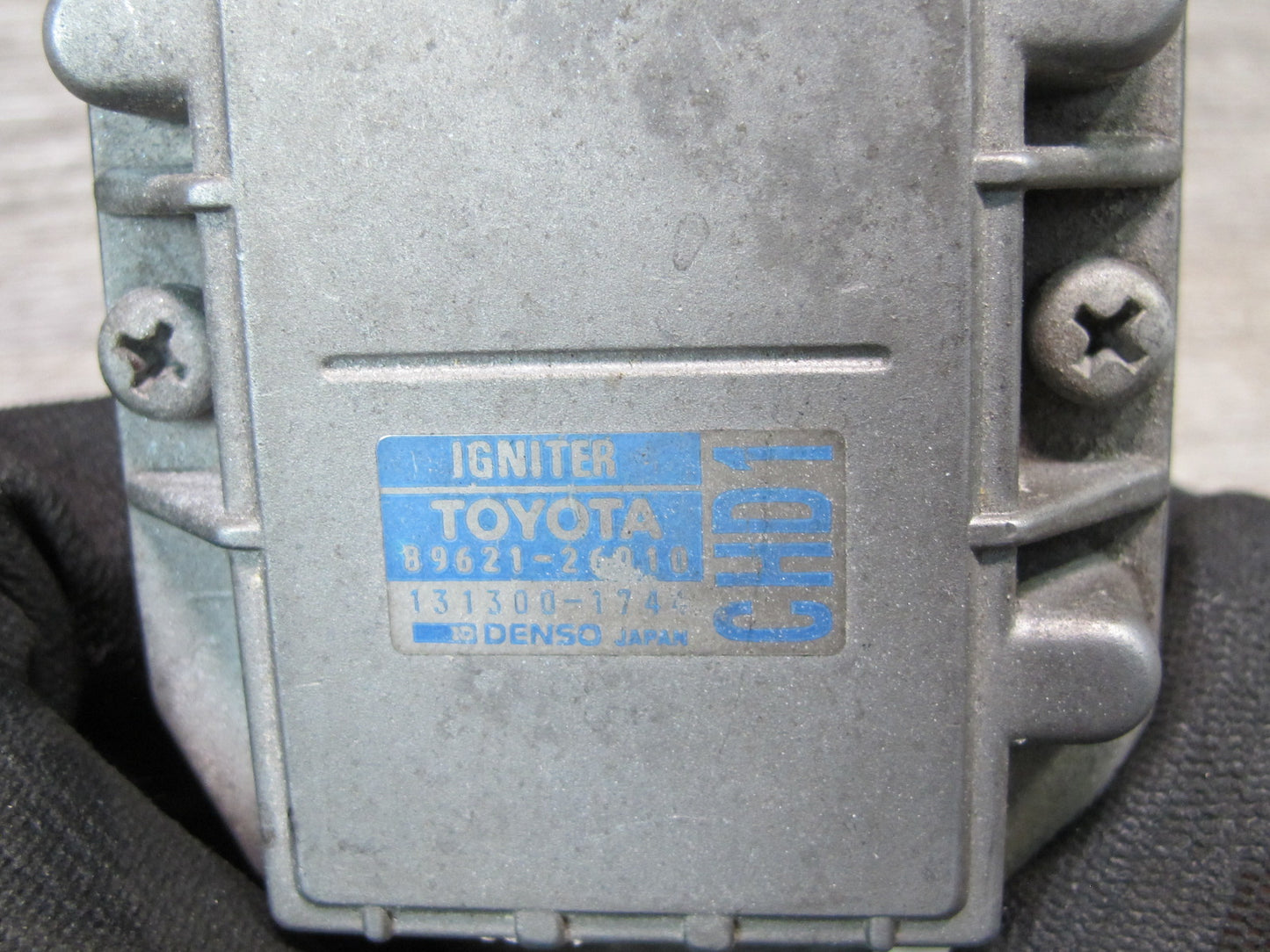 95-97 Lexus LS400 SC400 UZZ30L Ignition Control Module Igniter 89621-26010 OEM
