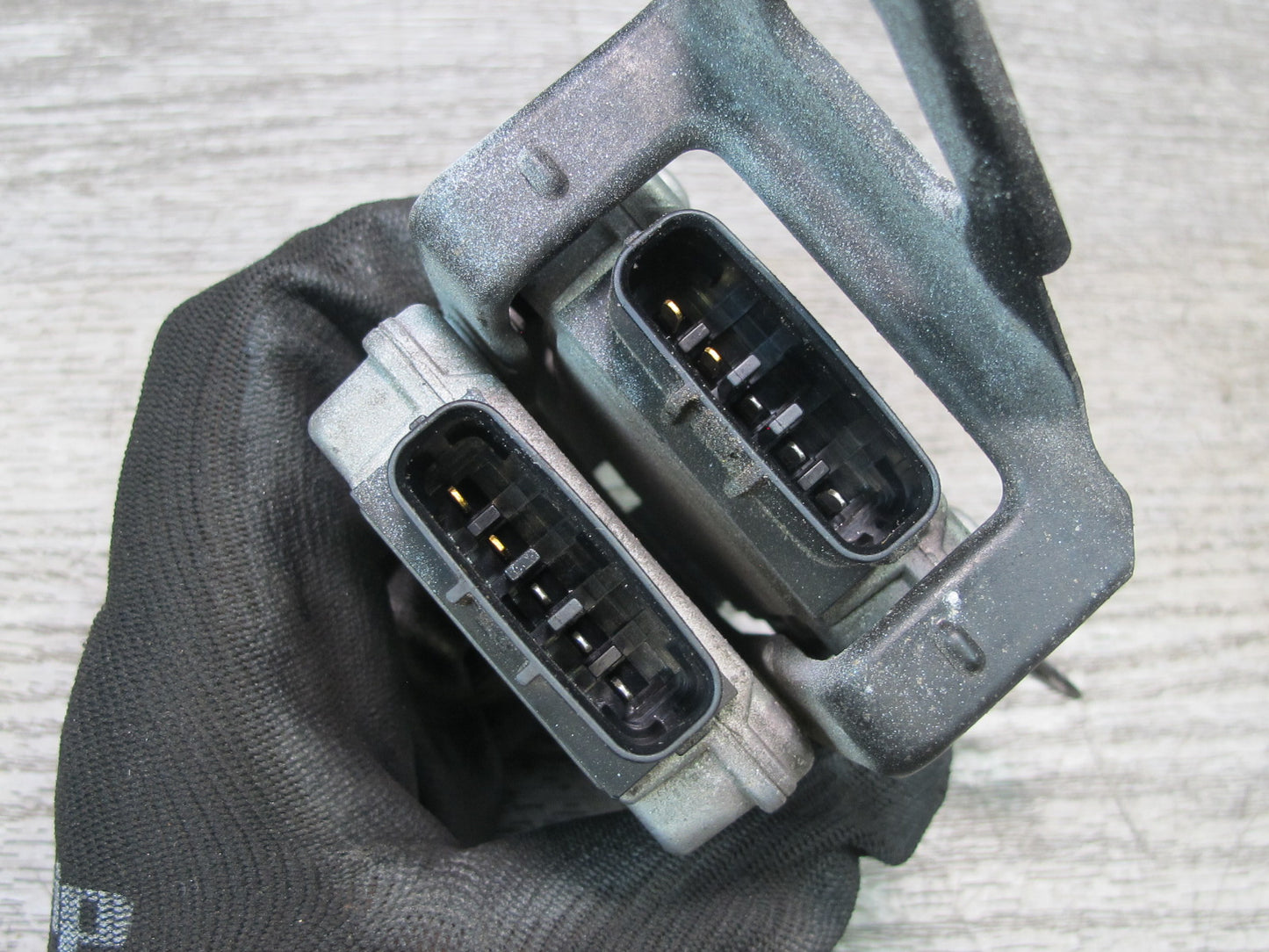 95-97 Lexus LS400 SC400 UZZ30L Ignition Control Module Igniter 89621-26010 OEM