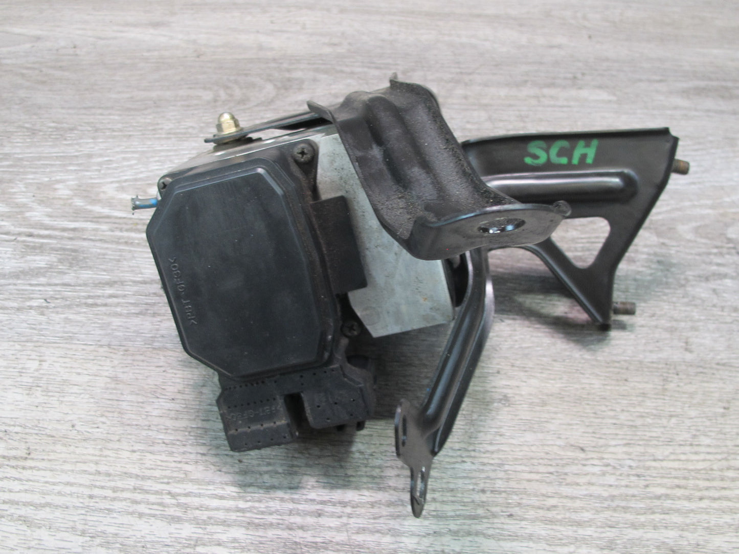 97-00 Lexus UZZ30L SC300 SC400 Anti Lock Brake ABS Pump Module 44510-24060 OEM