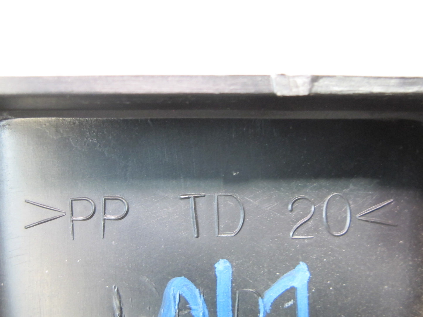 99-01 Isuzu Vehicross Dash Center Lower Bezel Trim Panel w Outlet Socket OEM