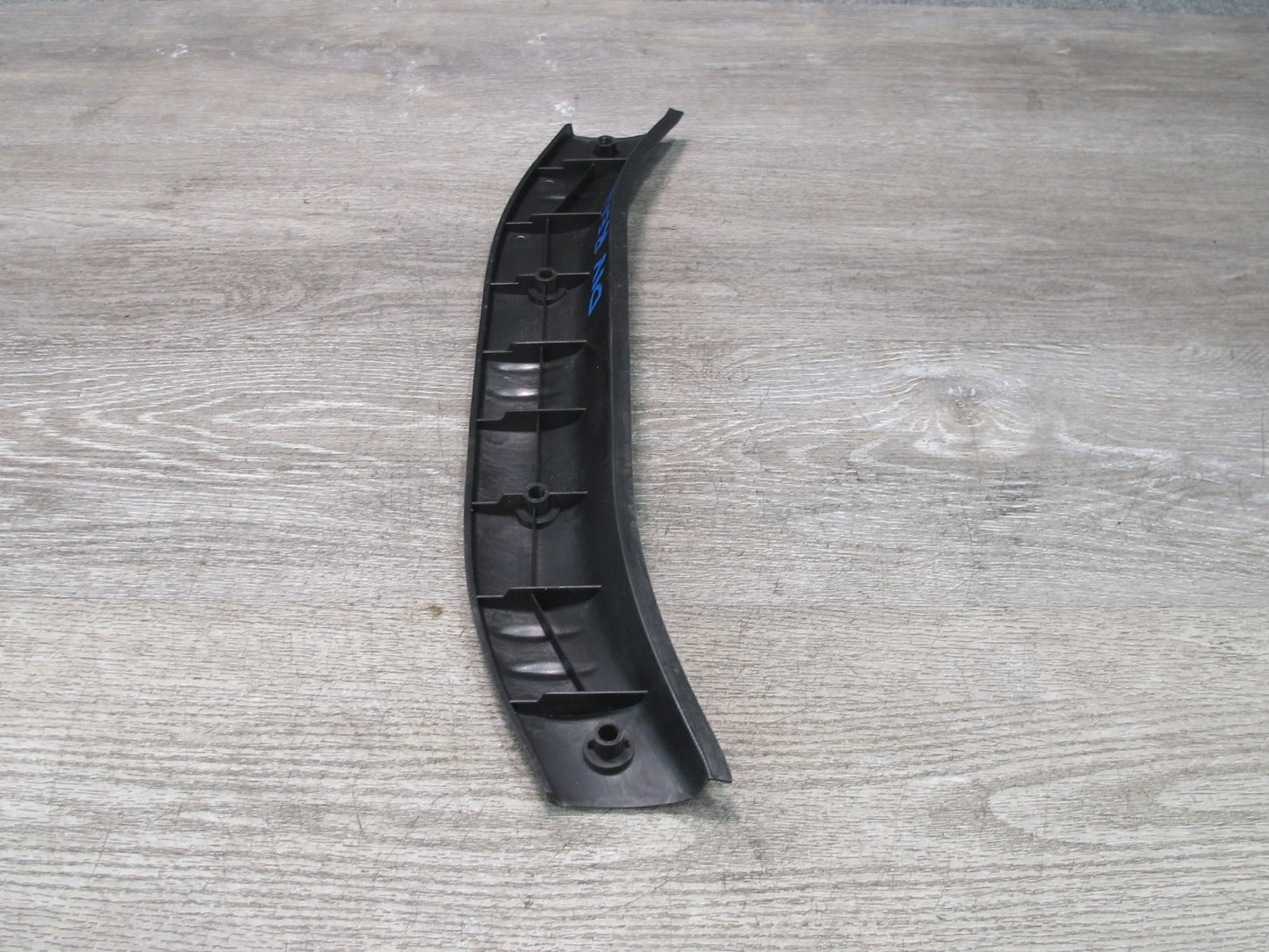 99-01 Isuzu Vehicross Rear Trunk Cargo Scuff Plate Trim Cover Panel OEM