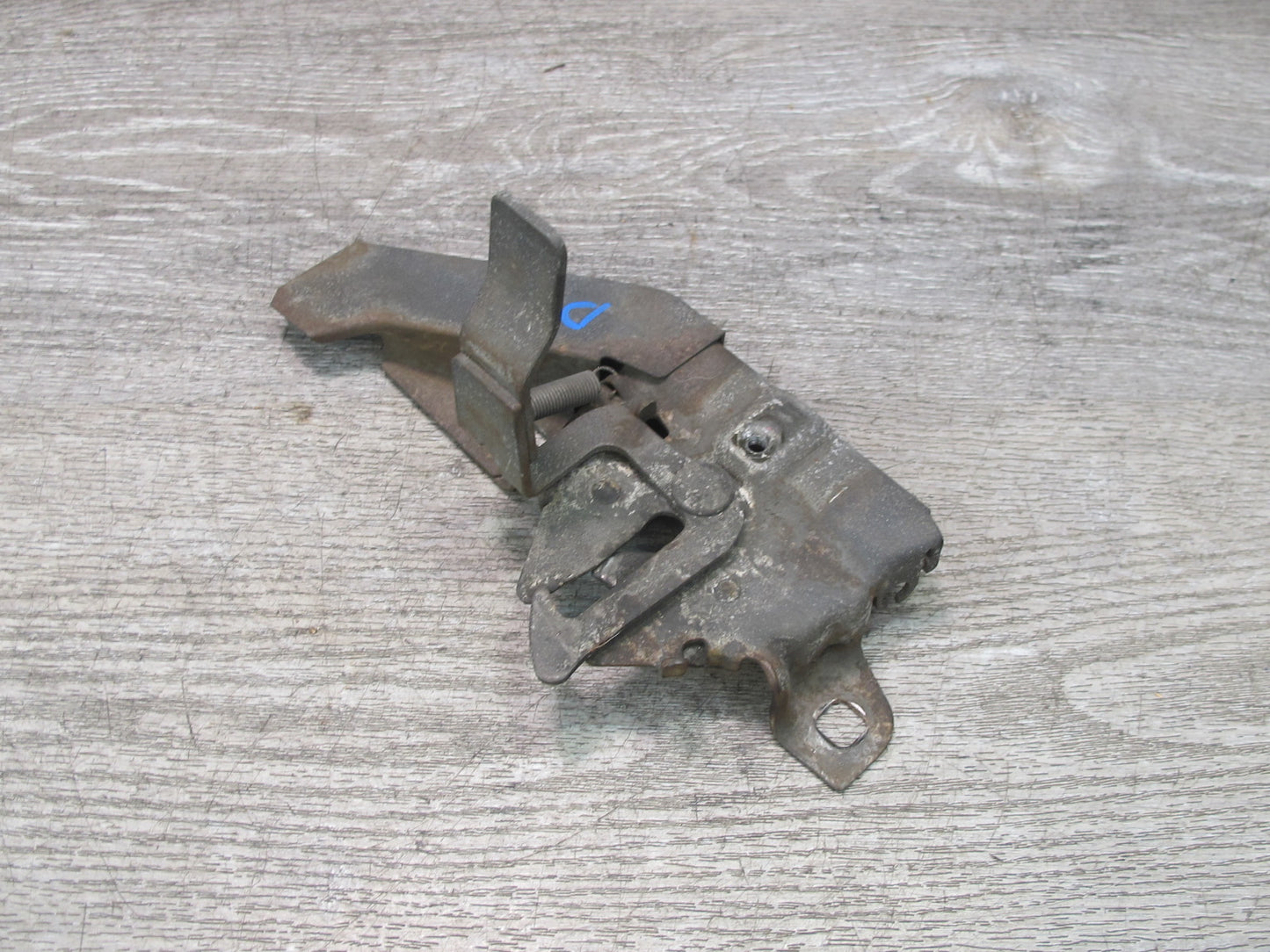 99-01 Isuzu Vehicross Front Hood Bonnet Lock Latch OEM